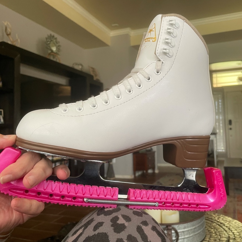 Jackson figure skates